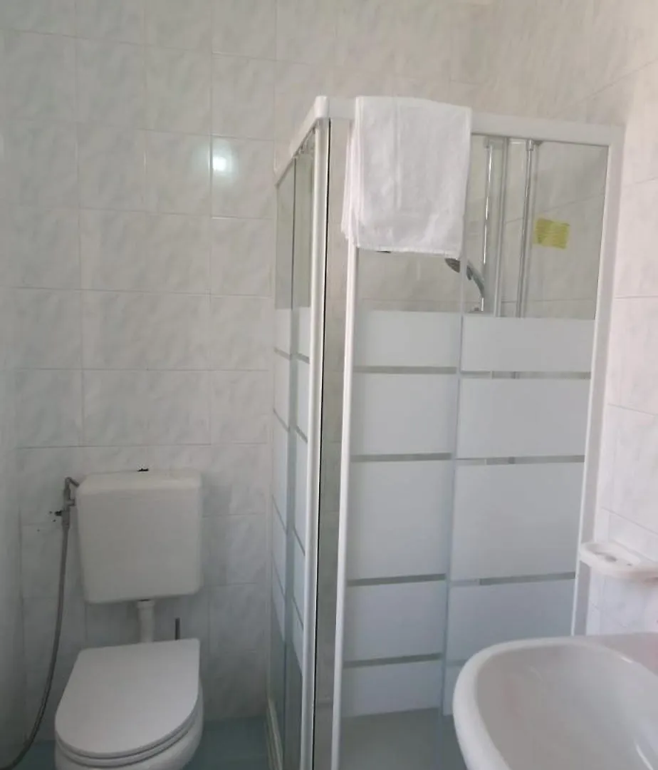 Hotel Tito Mestre 3*,  Italy