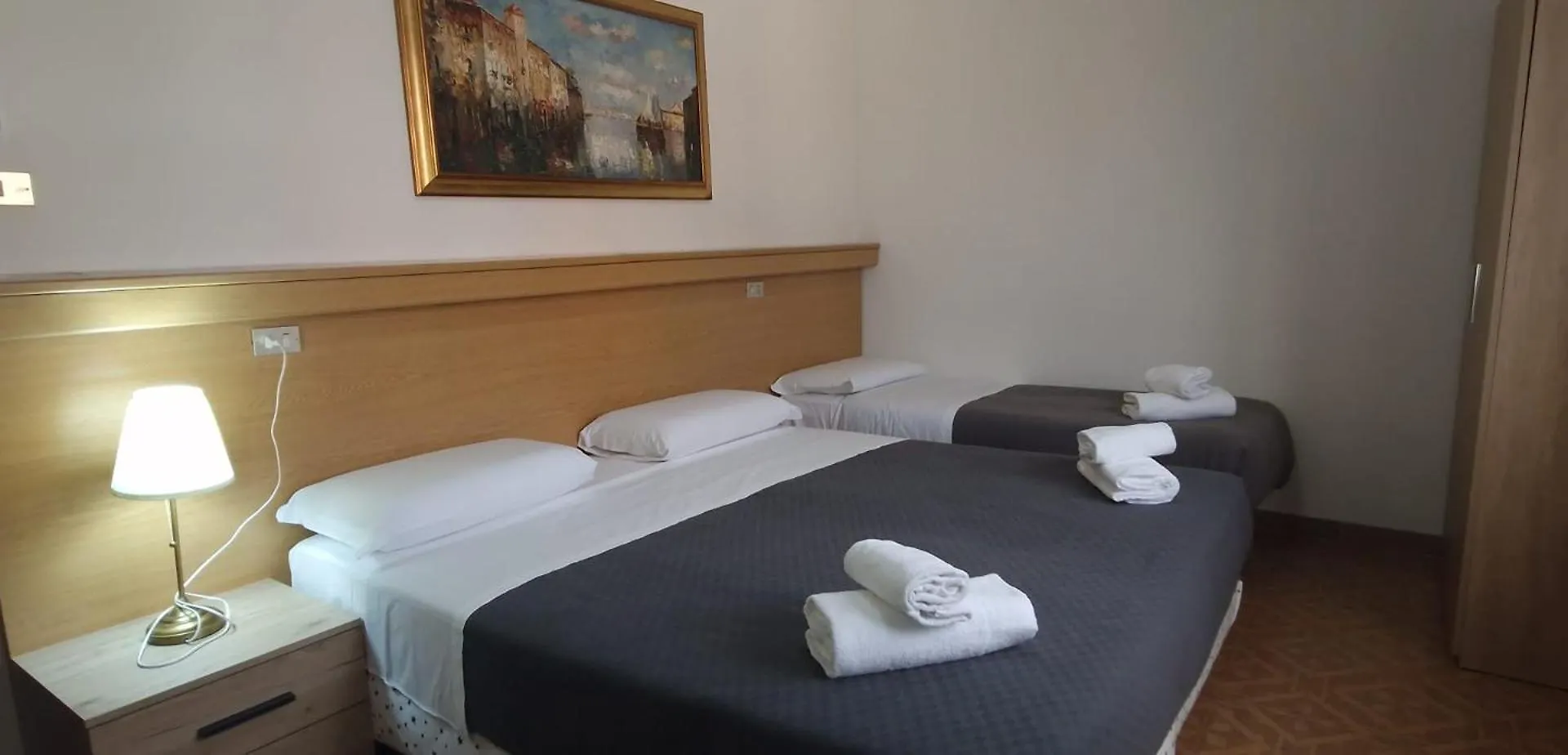 Hotel Tito Mestre 3*,