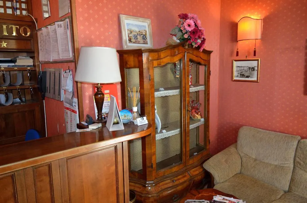 Hotel Tito Mestre