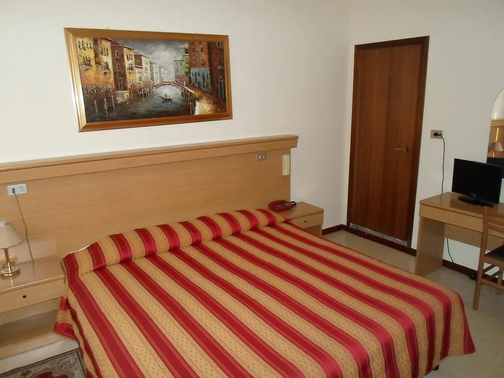 Hotel Tito Mestre Itálie